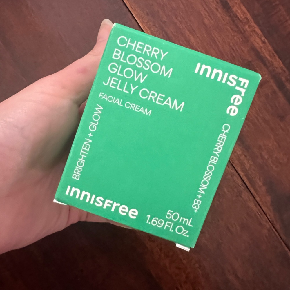 INNISFREE Cherry Blossom Glow Jelly Cream Facial Cream 1.69oz SEALED Exp 11/2027